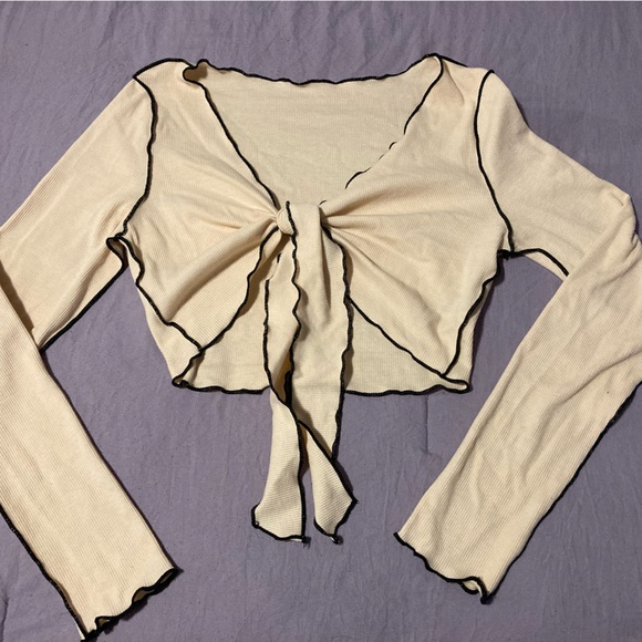 Front tie crop top - Picture 1 of 2